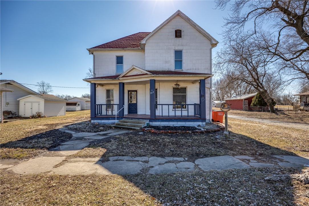 309 Main Street Property Photo