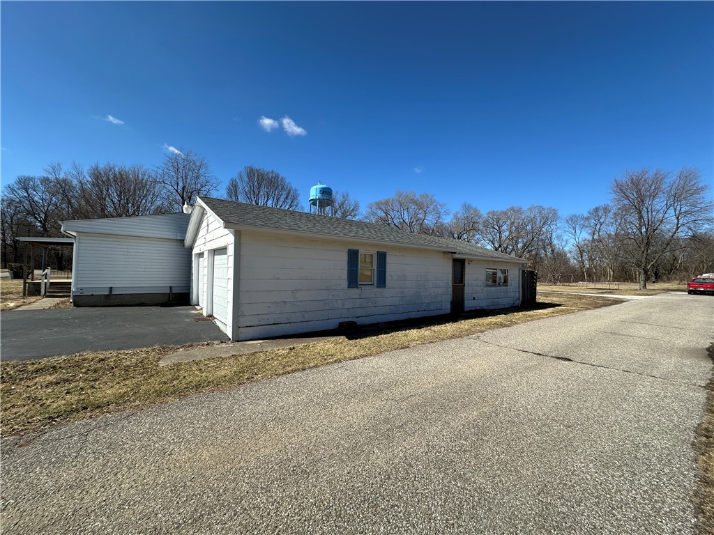 602 W Maple Street Property Photo 24