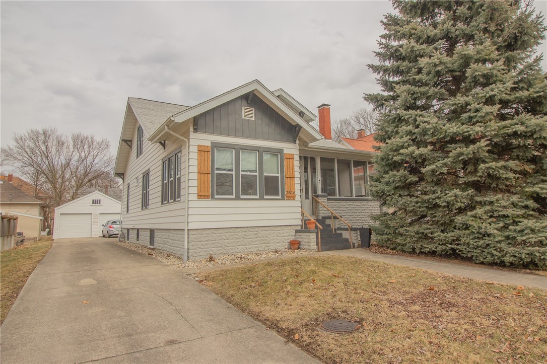 2316 Western Avenue Property Photo