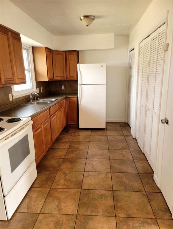 76 Cherry Court Property Photo 3