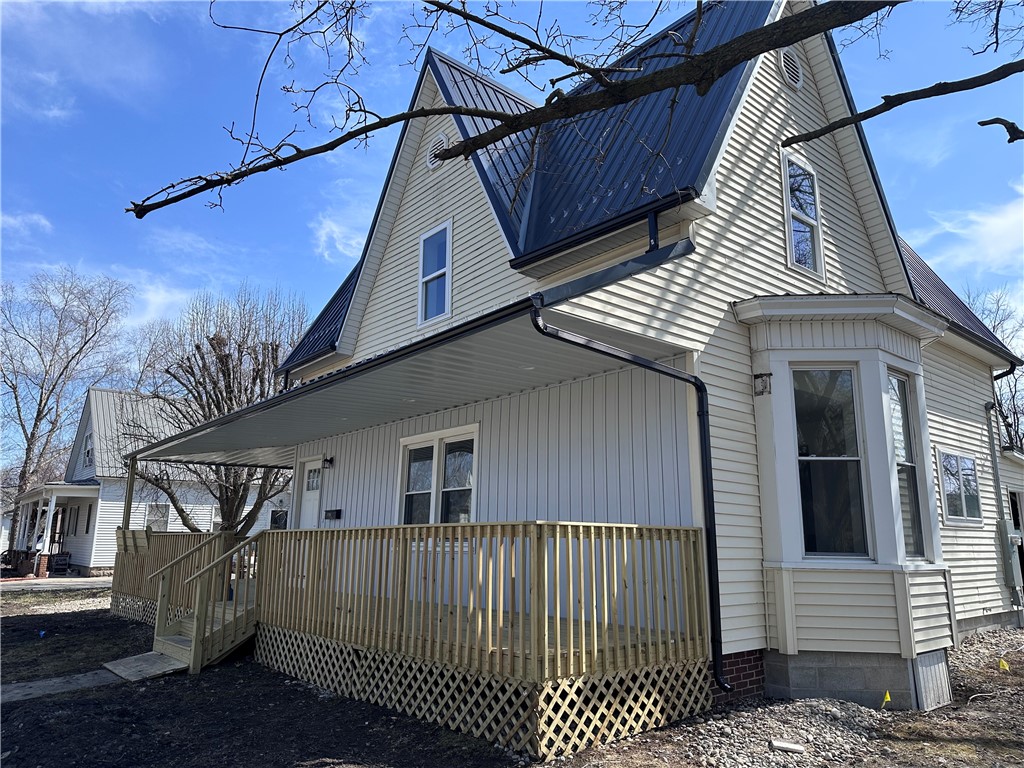 2721 Prairie Avenue Property Photo