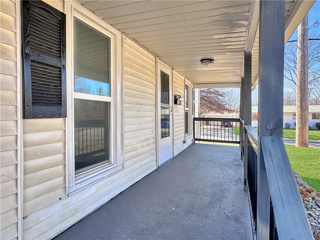 340 W Fryer Avenue Property Photo 3