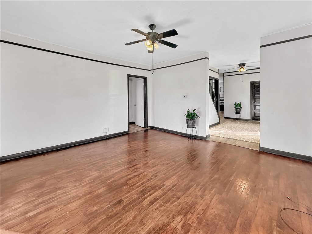 340 W Fryer Avenue Property Photo 5