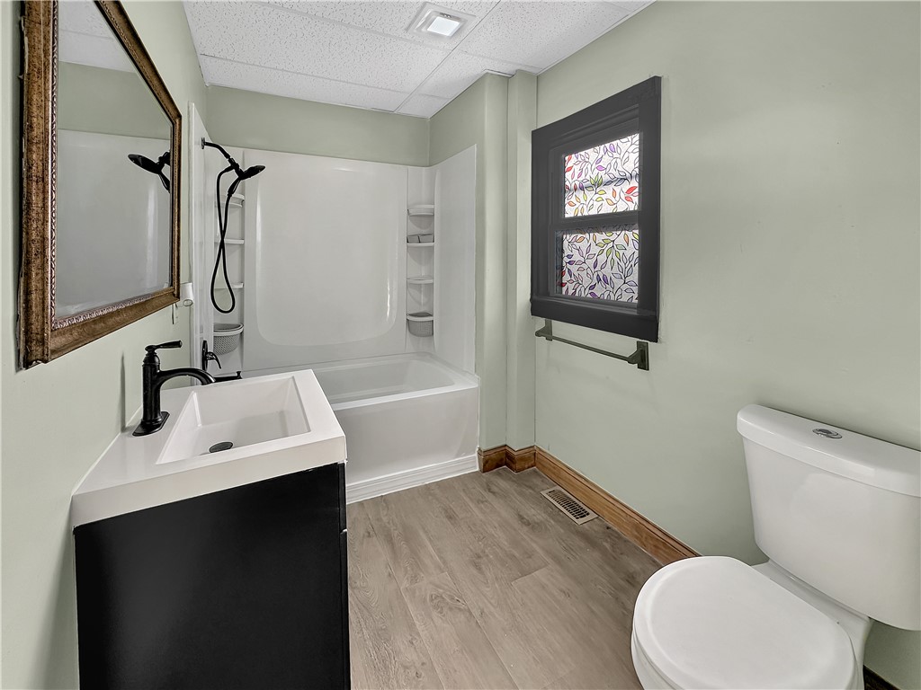 340 W Fryer Avenue Property Photo 15