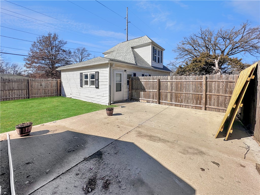 340 W Fryer Avenue Property Photo 19