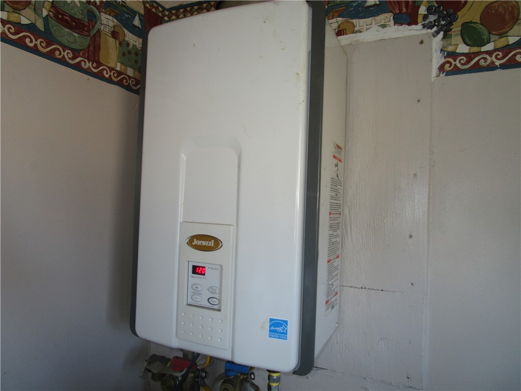 3 Anchor Drive Property Photo 12