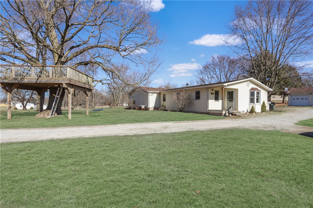 530 W Walnut Street Property Photo 2