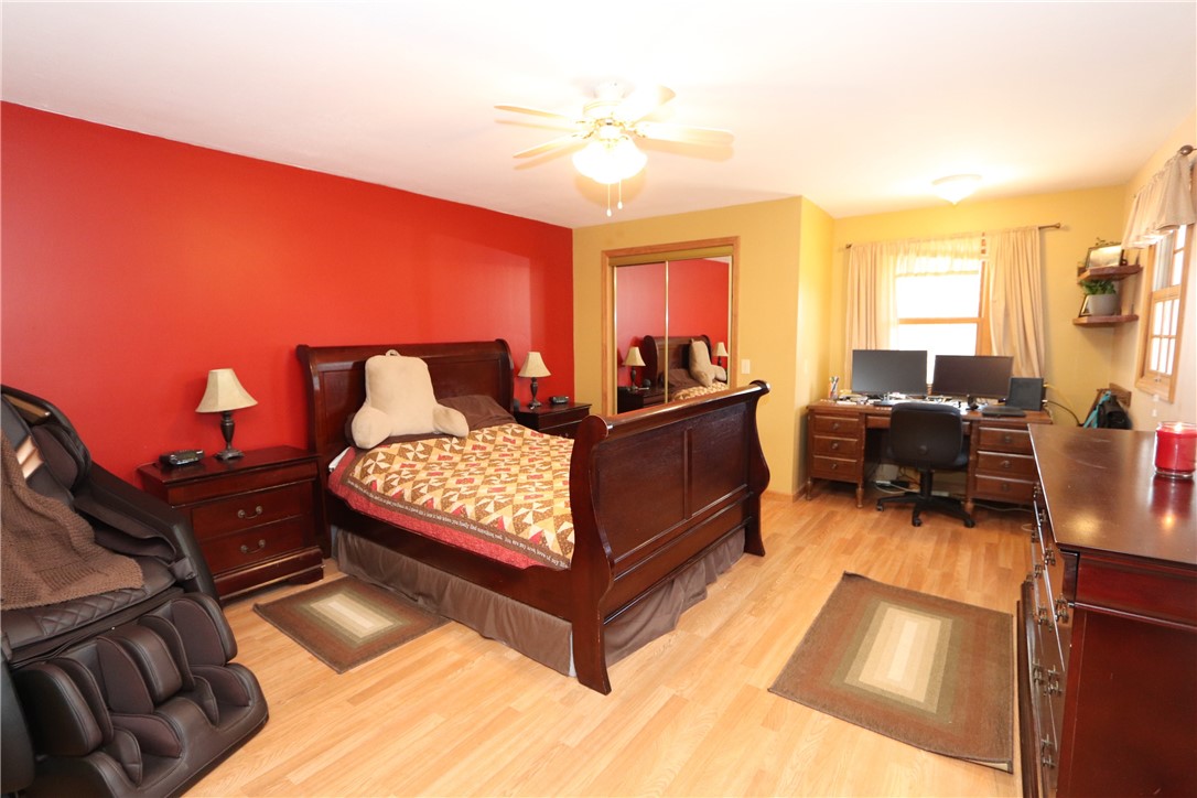 530 W Walnut Street Property Photo 14