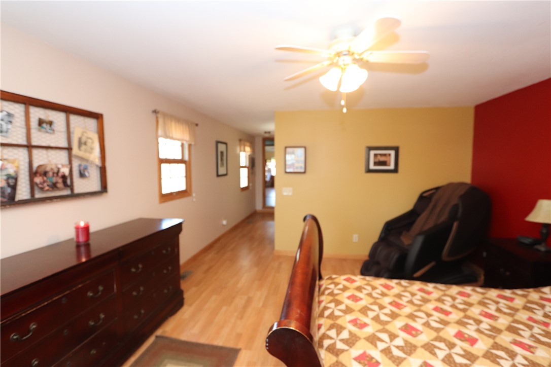 530 W Walnut Street Property Photo 15