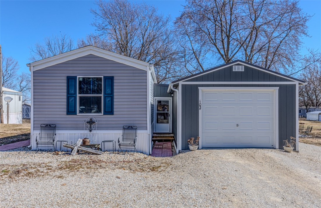 102 N Superior Street Property Photo