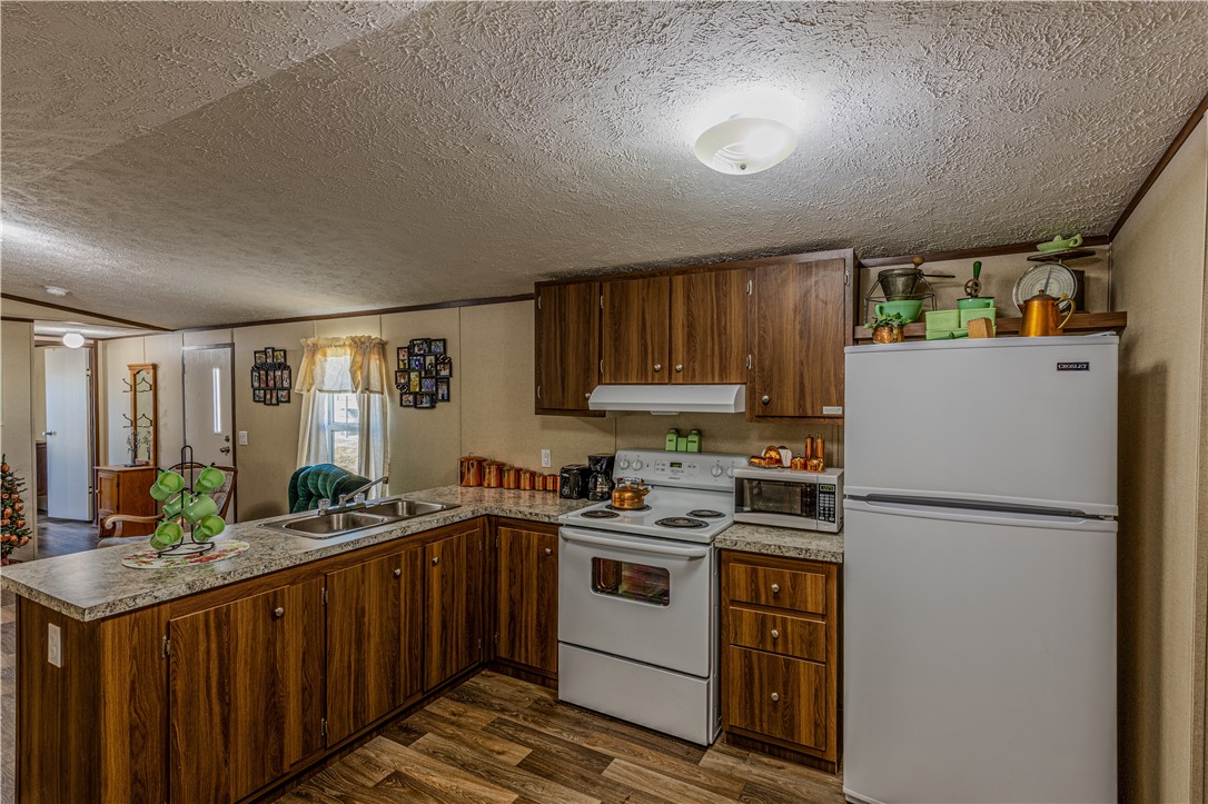 102 N Superior Street Property Photo 14