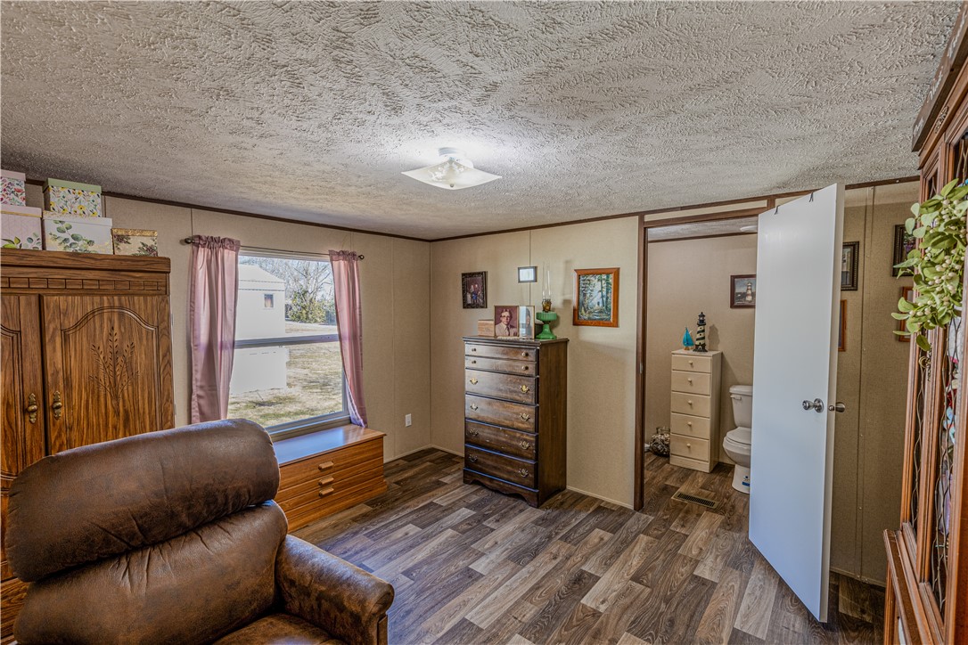 102 N Superior Street Property Photo 18