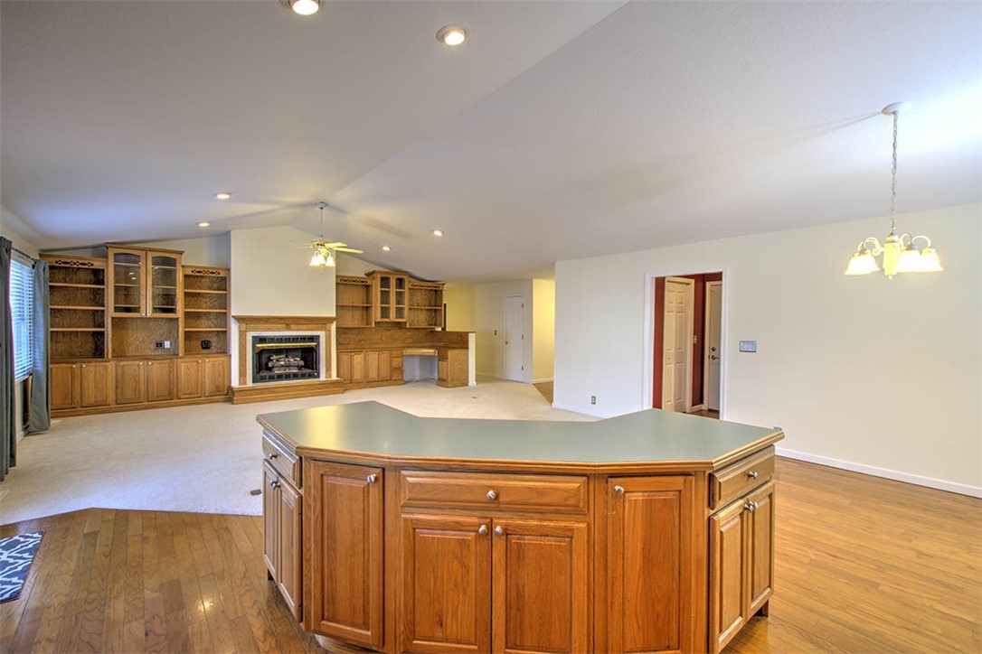 883 Hancock Drive Property Photo 10