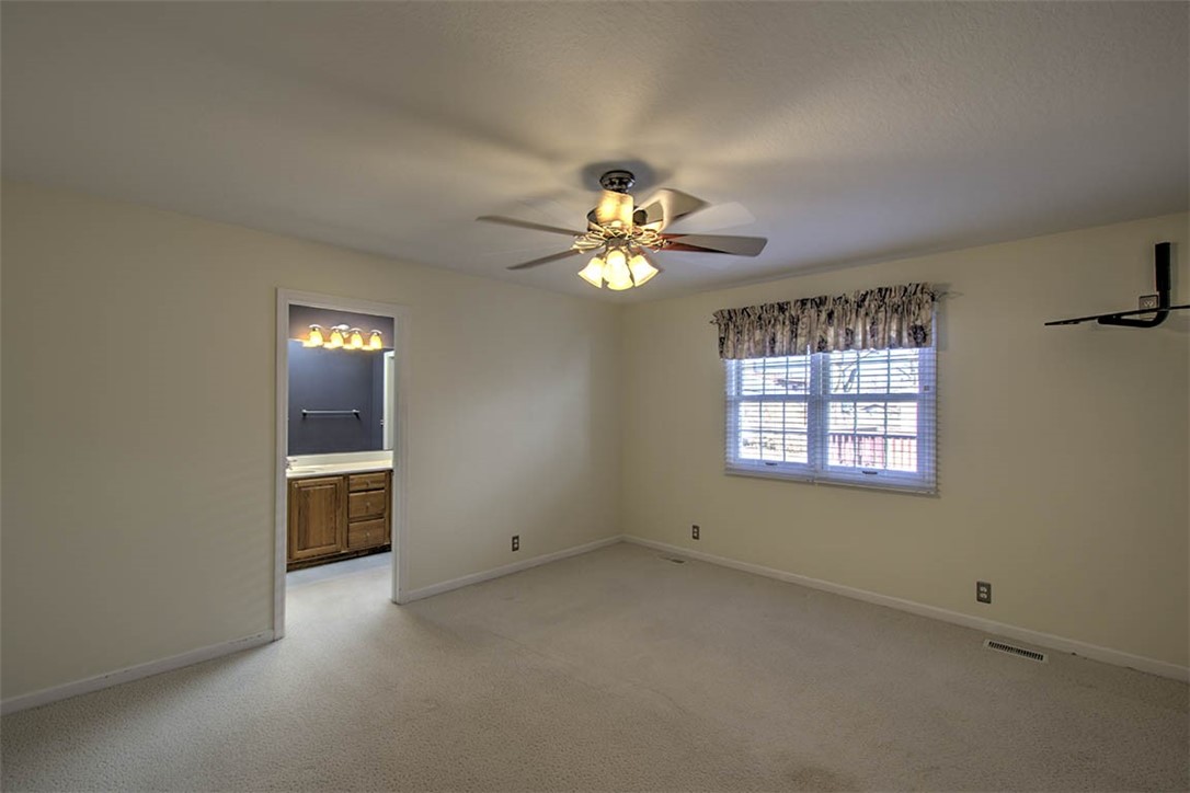 883 Hancock Drive Property Photo 12