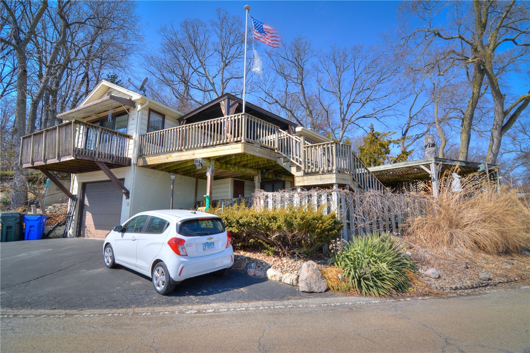435 S Lake Shore Drive Property Photo 5