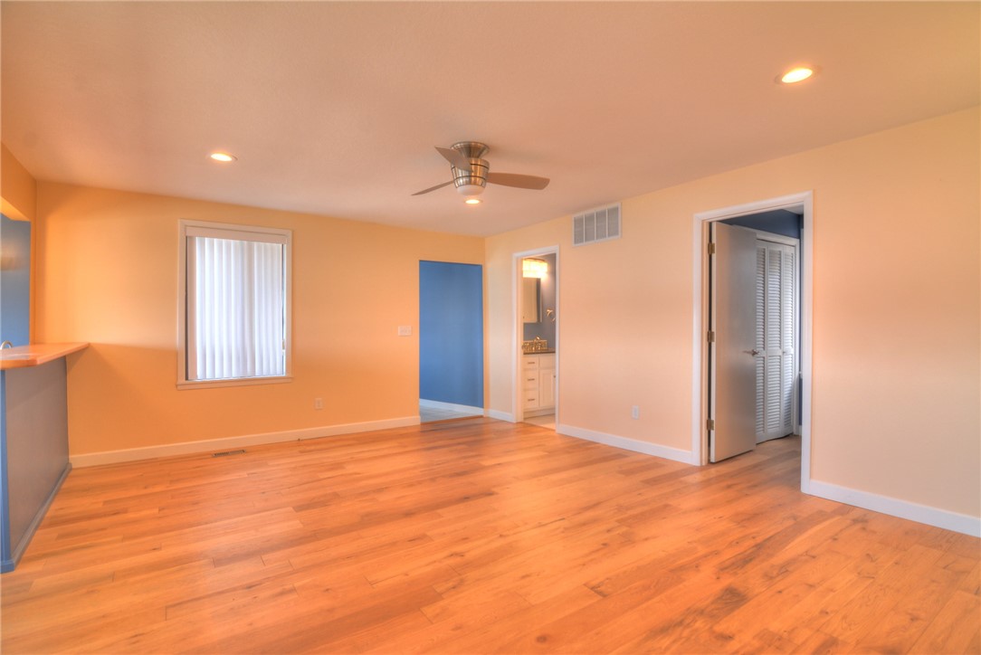 435 S Lake Shore Drive Property Photo 7
