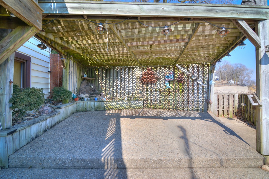 435 S Lake Shore Drive Property Photo 27