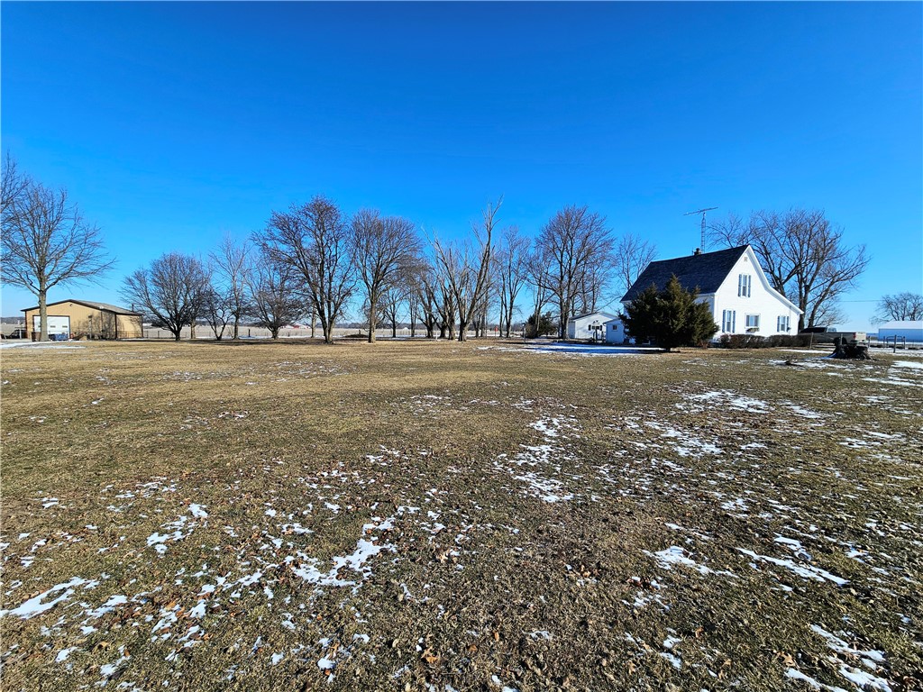 16077 500 North Road Property Photo 3
