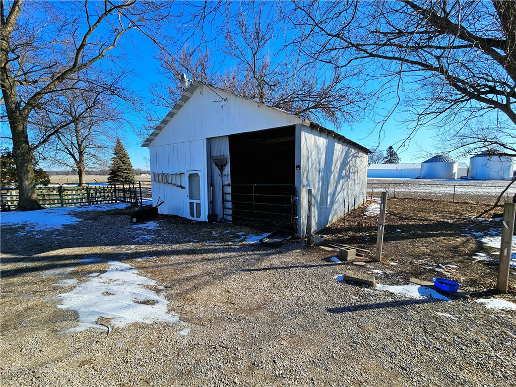 16077 500 North Road Property Photo 24