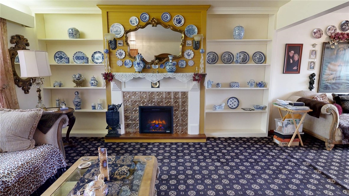 87 Woodhill Court Property Photo 3