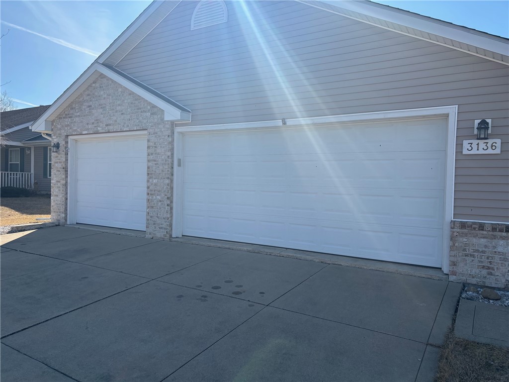 3136 Cobblestone Lane Property Photo 3