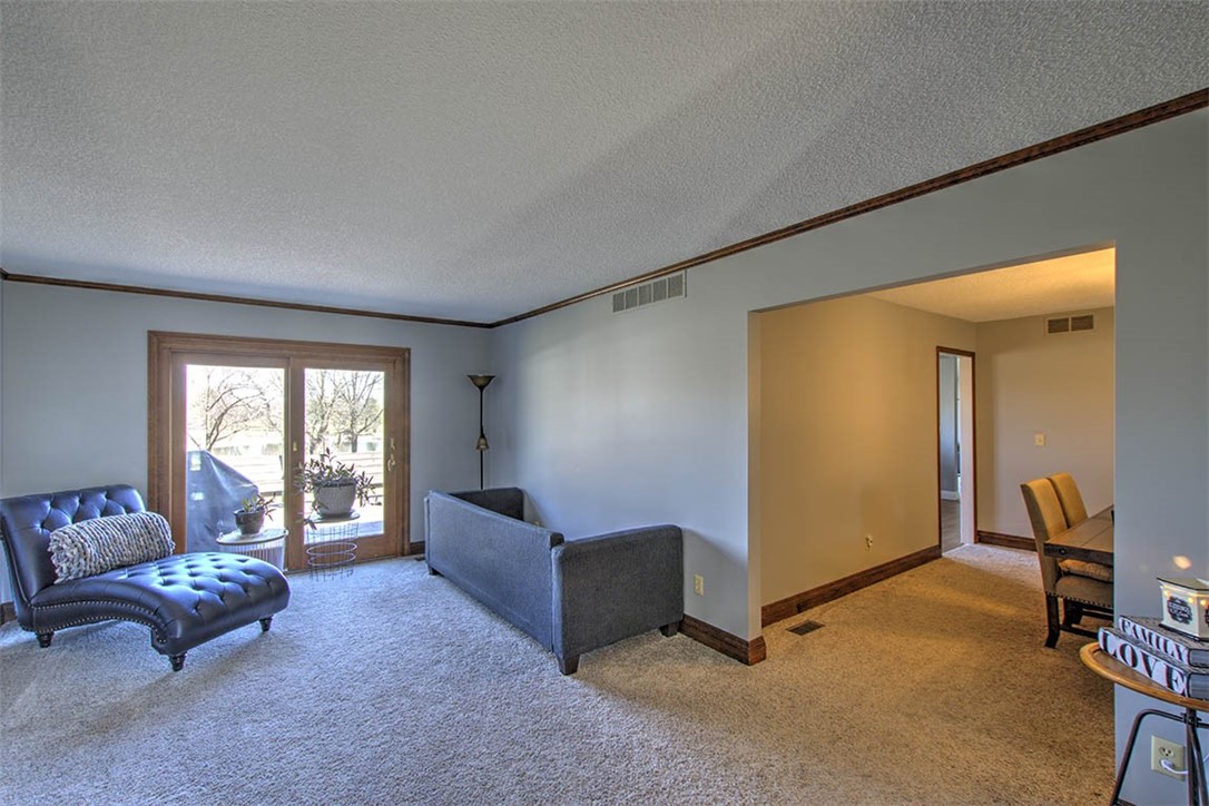 40 Hickory Point Court Property Photo 16