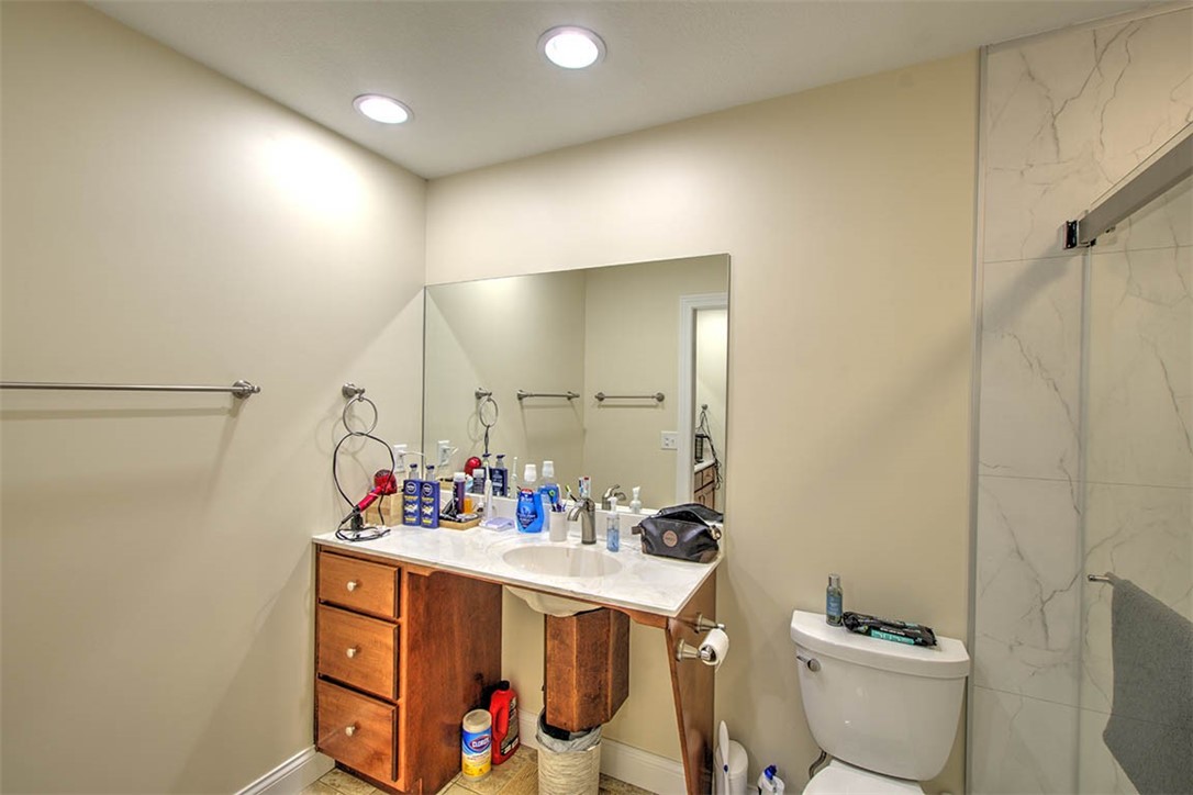 40 Hickory Point Court Property Photo 21