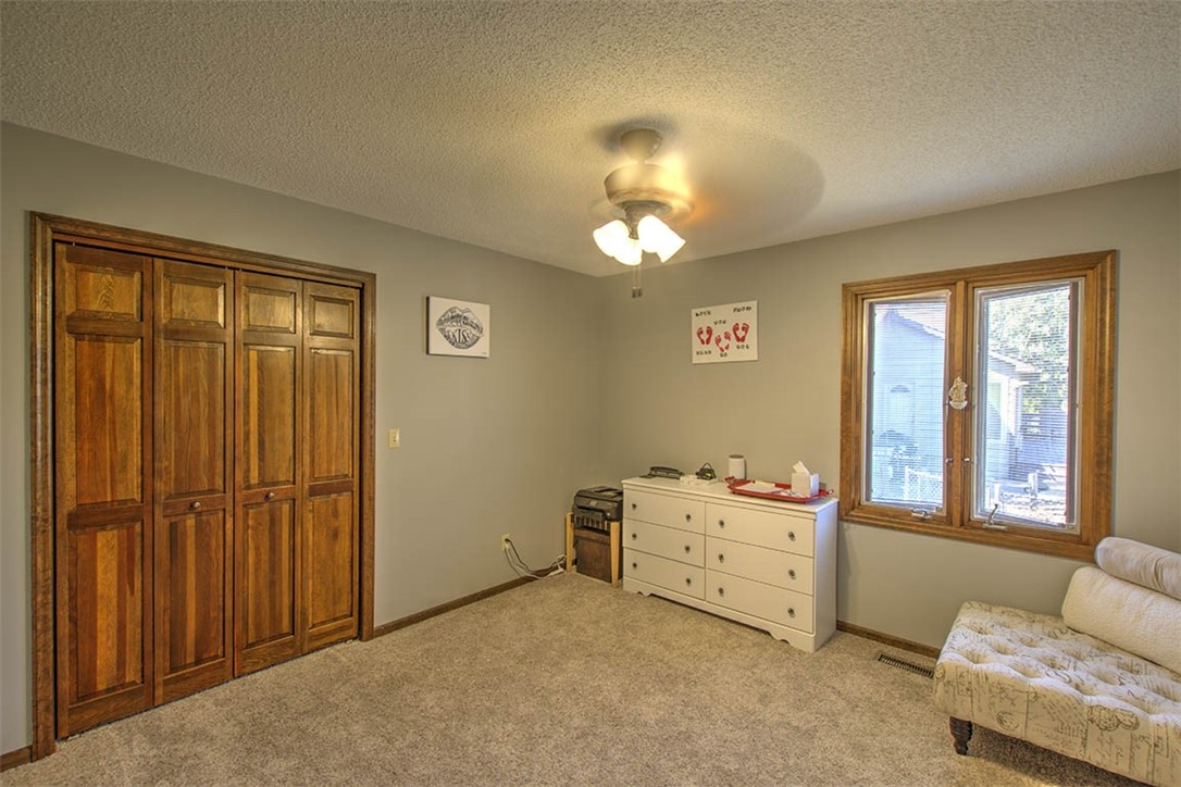 40 Hickory Point Court Property Photo 23