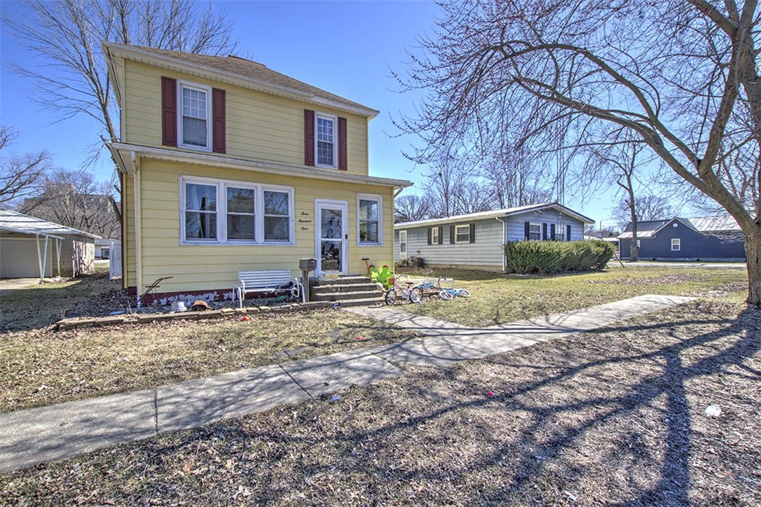 304 N Saint John Street Property Photo 2