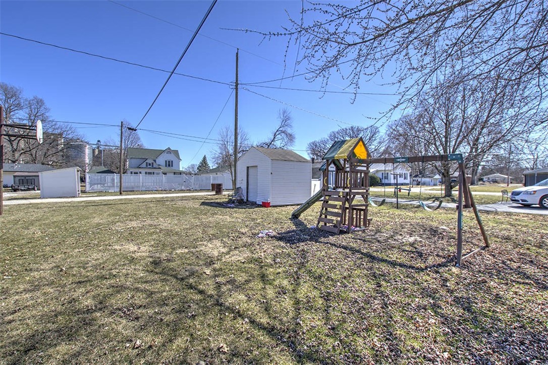 304 N Saint John Street Property Photo 19