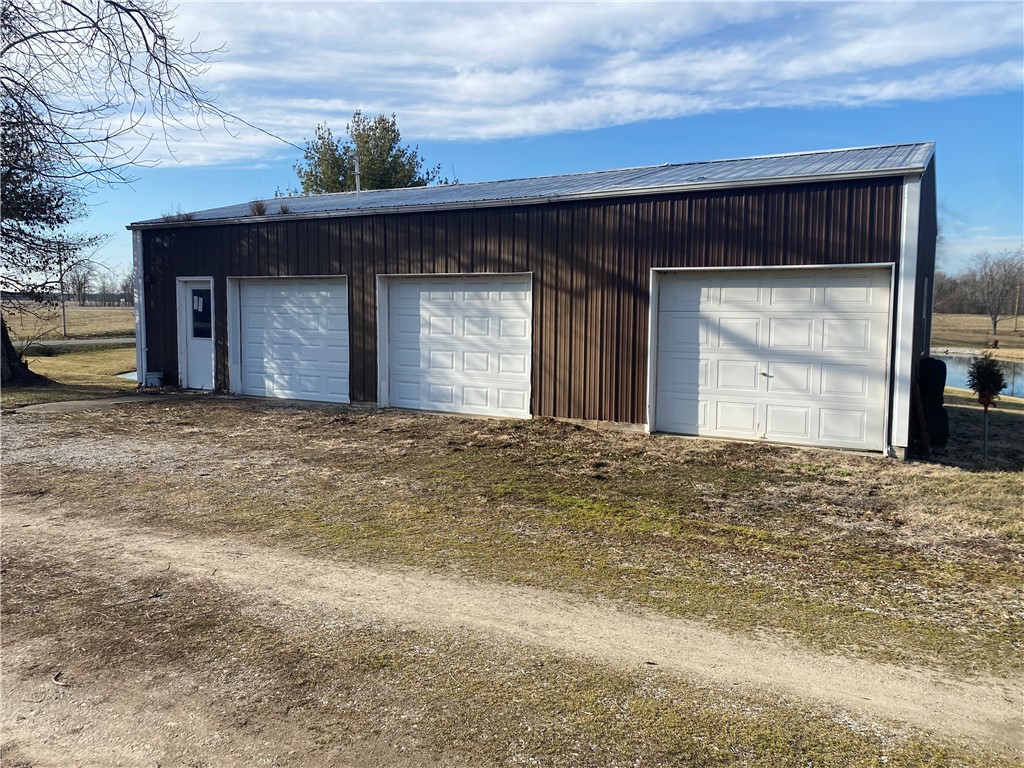 8886a N 250 Street Property Photo 5