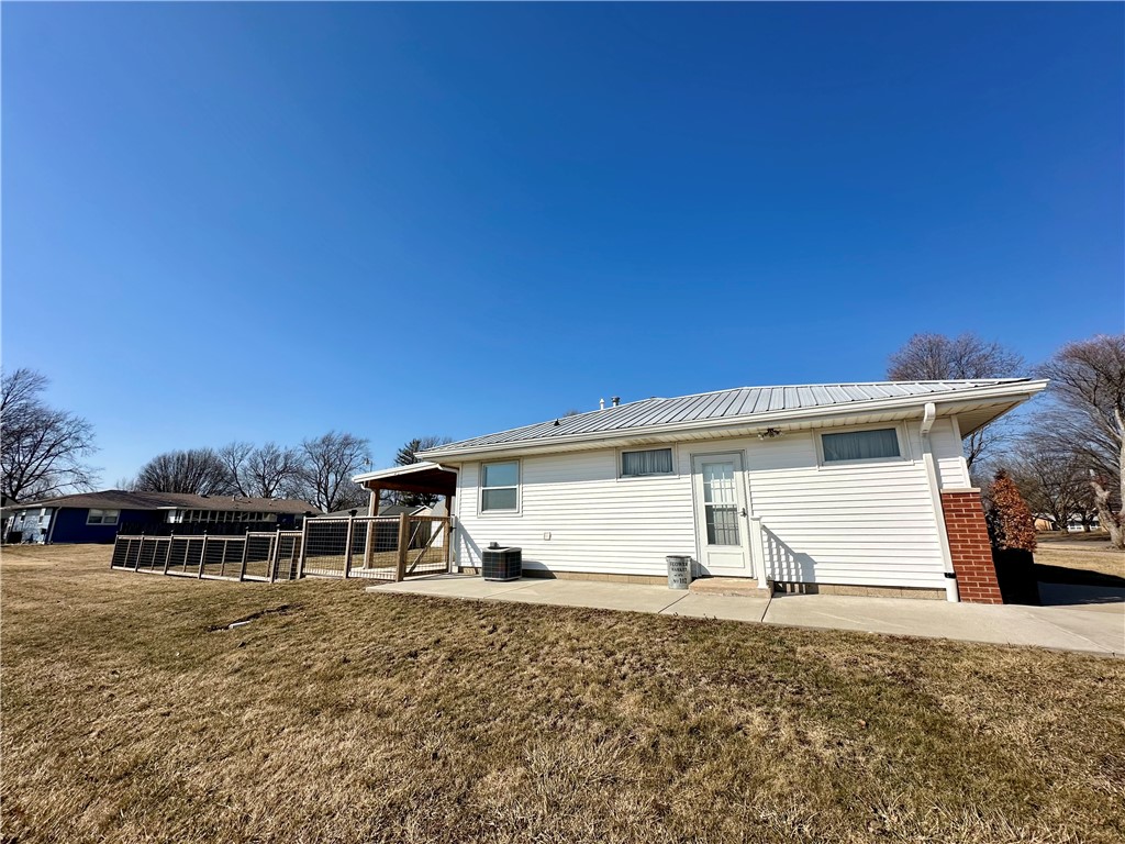 913 S 34th Street Property Photo 14