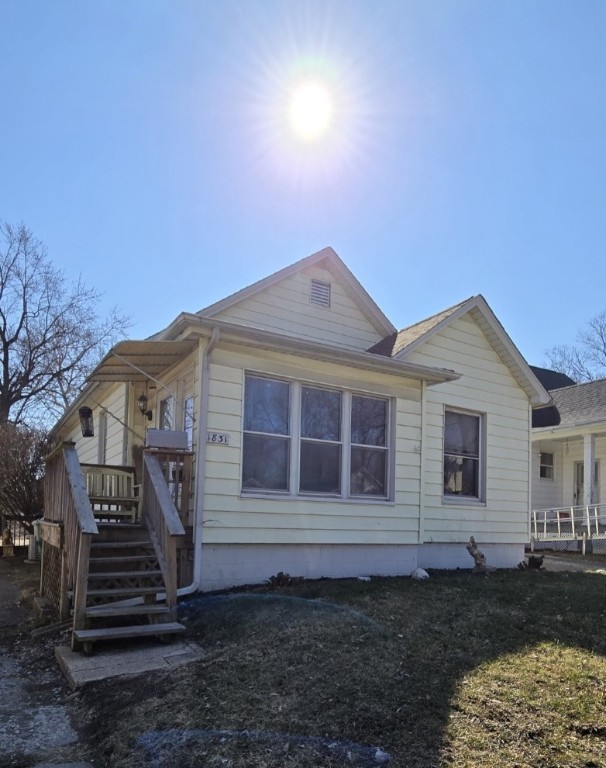 1831 E Clay Street Property Photo 1