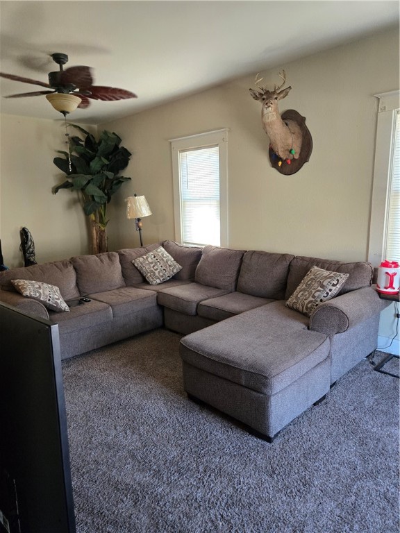 1831 E Clay Street Property Photo 2