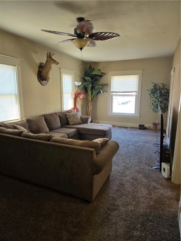 1831 E Clay Street Property Photo 3