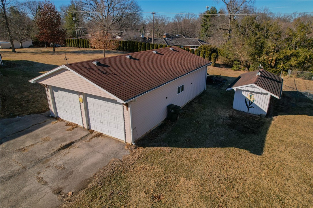 501 E Roselawn Street Property Photo 11