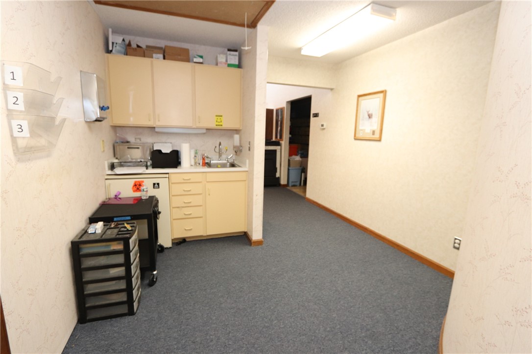 220 E Richmond Avenue Property Photo 10