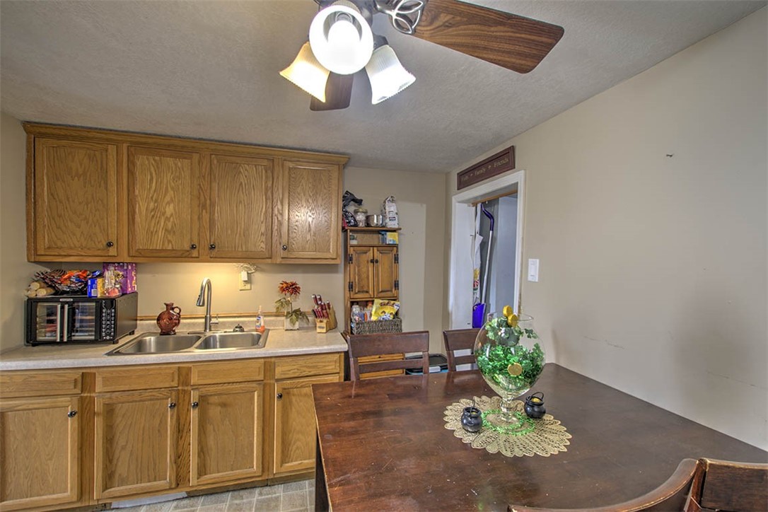 2316 E Division Street Property Photo 6