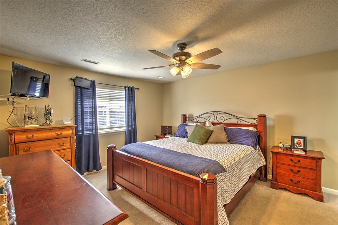1365 Country Lane Property Photo 18