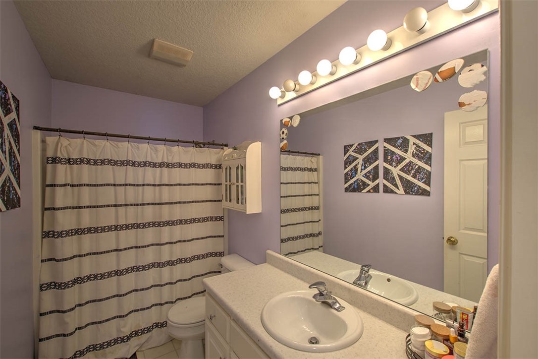 1365 Country Lane Property Photo 23