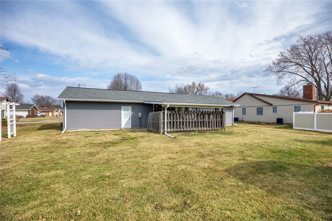 1107 Collins Drive Property Photo 5