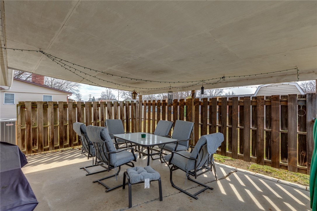 1107 Collins Drive Property Photo 8