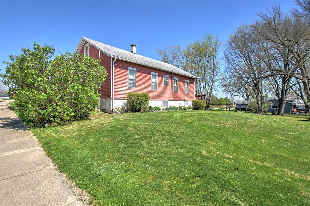 1104 Clement Avenue Property Photo 6