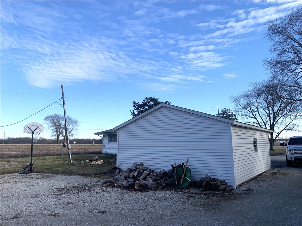 2629 Illinois Route 16 Property Photo 4