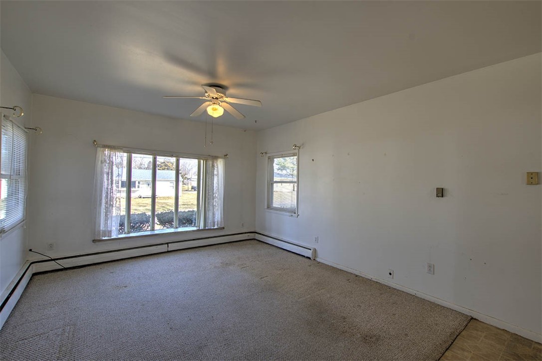 145 W Roberts Drive Property Photo 4