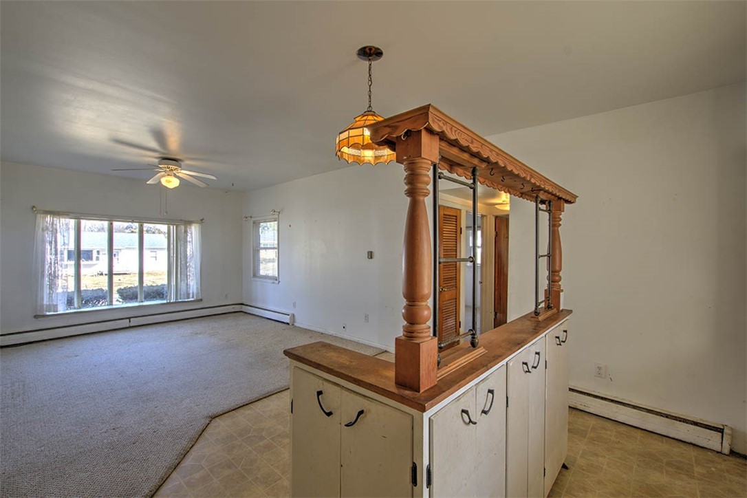 145 W Roberts Drive Property Photo 8