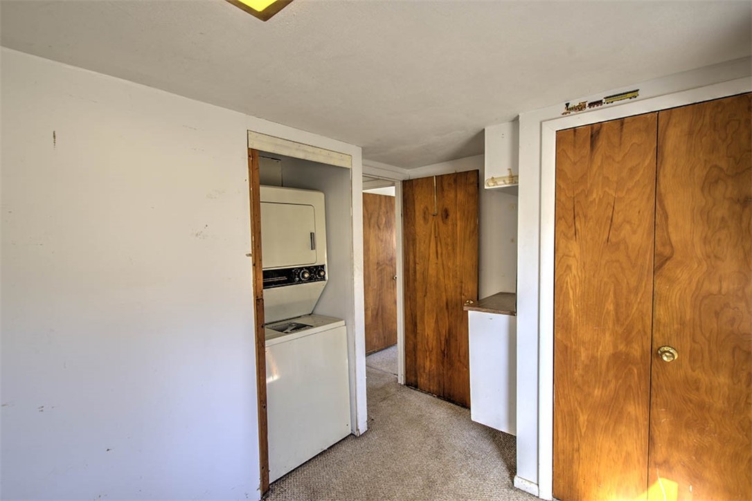 145 W Roberts Drive Property Photo 12