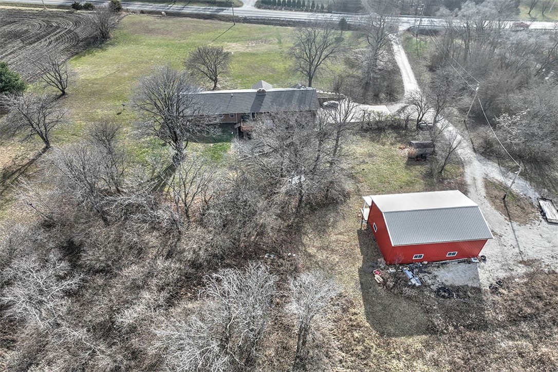 2112 E Elwin Road Property Photo 5