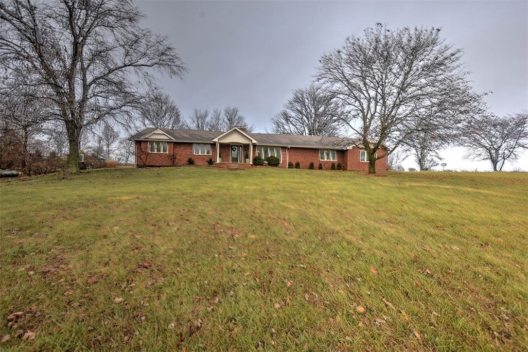 2112 E Elwin Road Property Photo 7