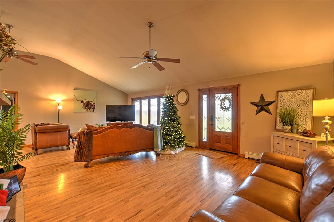 2112 E Elwin Road Property Photo 12